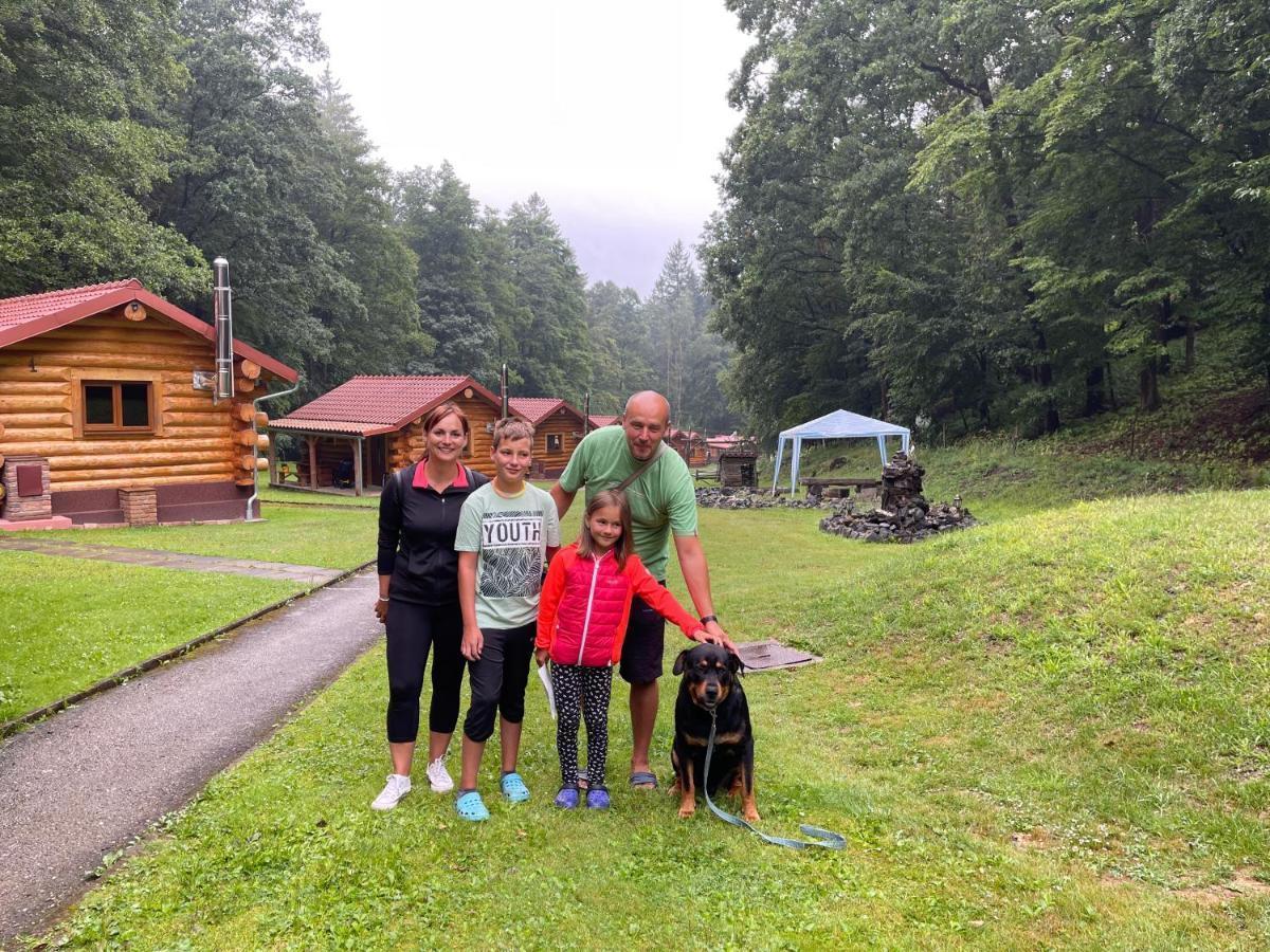 Dum A Dum Zivohost Hotel Kültér fotó