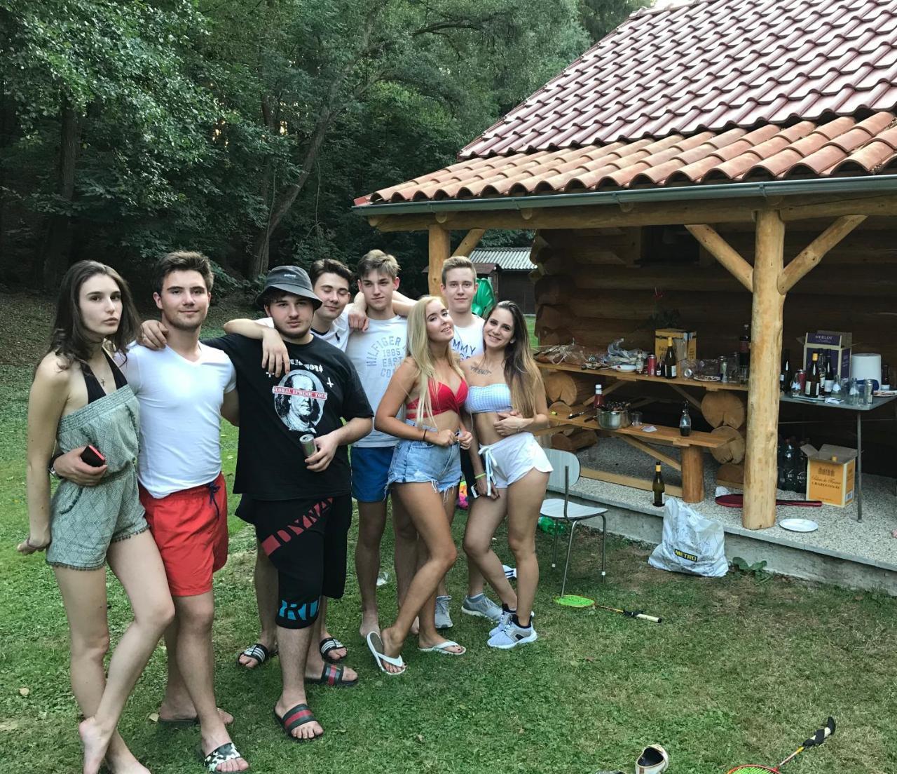 Dum A Dum Zivohost Hotel Kültér fotó